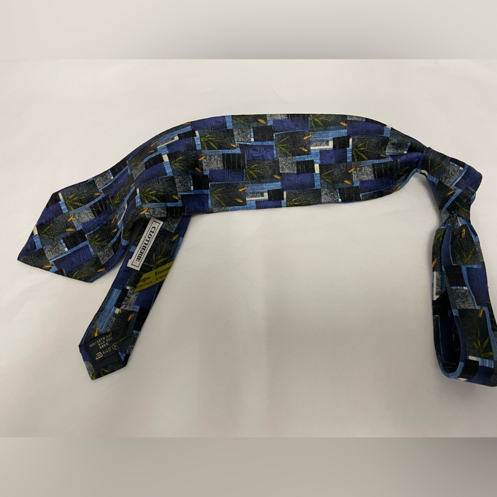 Ermenegildo Zegna Made in Italy Vintage Floral‎ & Pixel Print Silk Power Tie